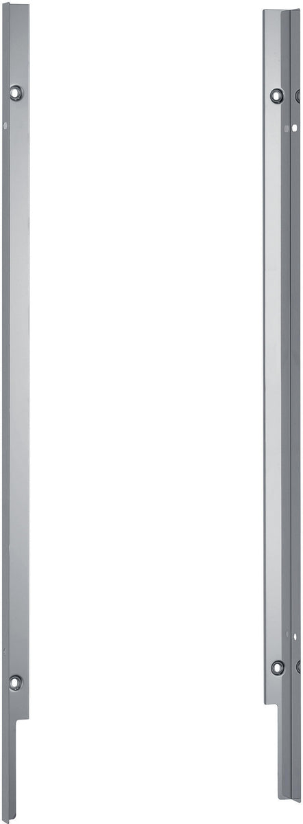 Bosch Verblendungs- und Befestigungsleisten, Seitenstreifen, Bosch, Edelstahl, Edelstahl, 671,5 mm, 23 mm