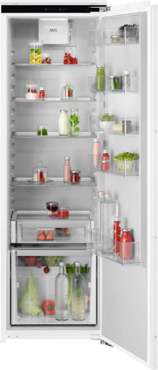 AEG Einbaukühlschrank / 1780 mm / 310 L / Festtür NSK6D181EC